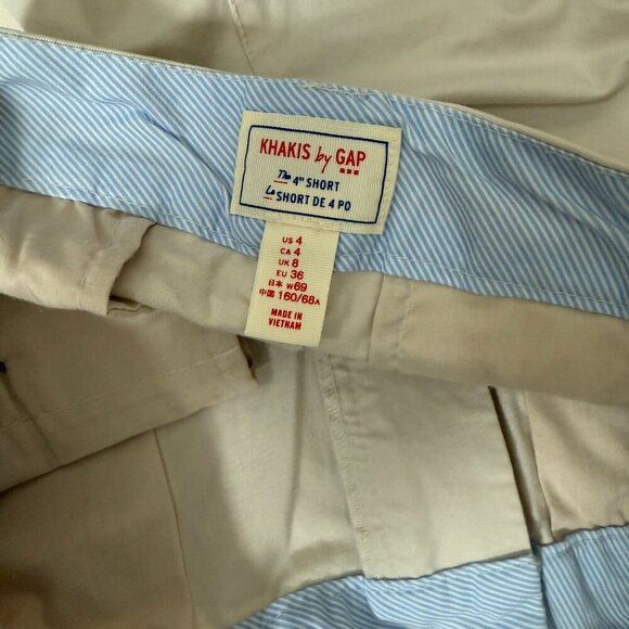 Khakis by Gap Tan Cargo Shorts 4" Size 4 - Picture 3 of 3